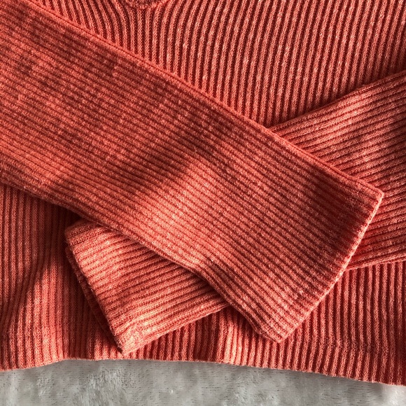 2/$30 FASHION NOVA Wanderlust Cropped Ribbed Hoodie - Picture 6 of 9